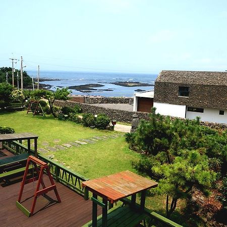 Nattrang Pension Jeju Exterior foto
