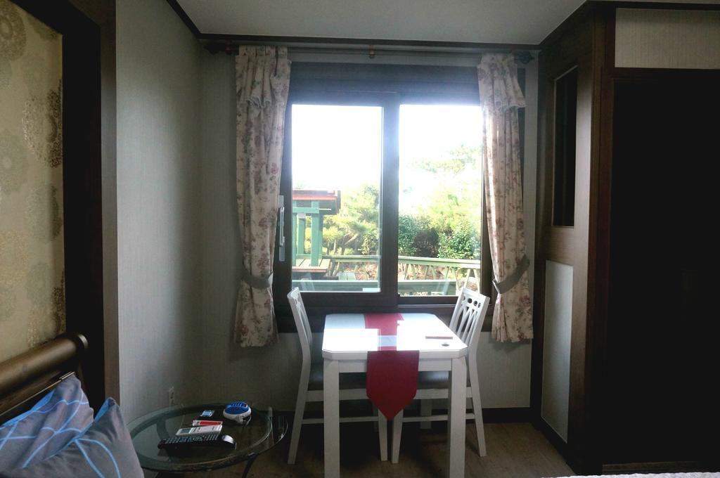 Nattrang Pension Jeju Exterior foto