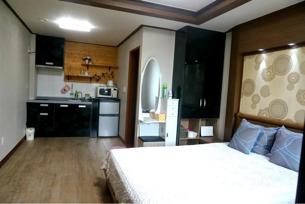 Nattrang Pension Jeju Exterior foto
